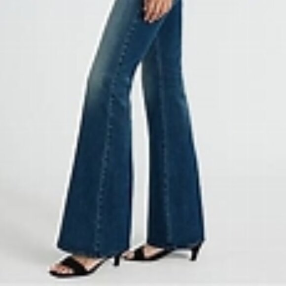 Express Mid Rise Dark Wash Curvy Flexx '70S Flare Jeans - Picture 1 of 9